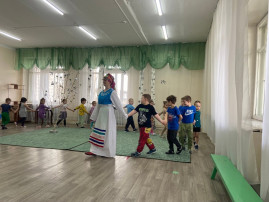 "Весна-красна идет!" "Весна-красна идет!".